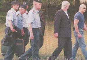 Выдача Слободана Милошевича в Гаагу