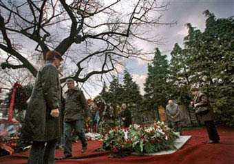 Могила Слободана Милошевича, г. Пожаревац, Сербия