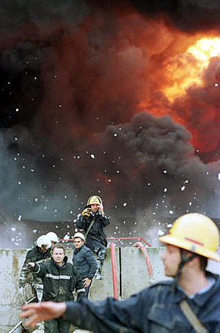 Югославия - 1999. Спасатели за работой