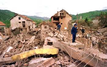 Бомбардировки г. Сурдулица. Югославия - 1999